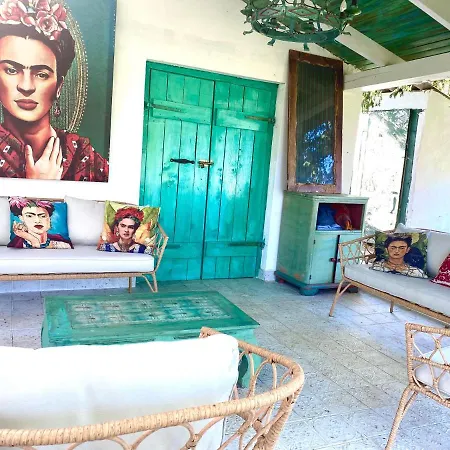Arty House With Huge Terrace At Lake Balaton בית נופש *
