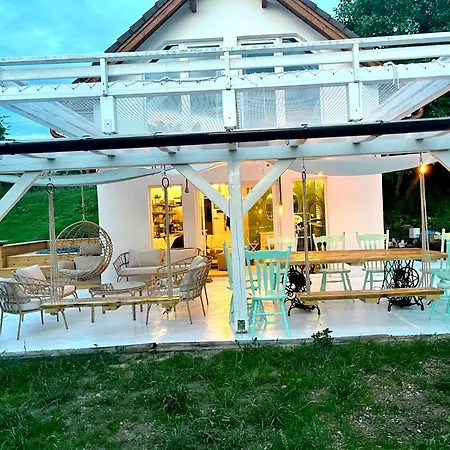 Arty House With Huge Terrace At Lake Balaton Kisapati